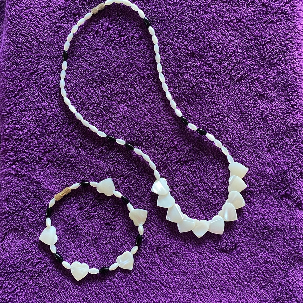 Heart Beaded Necklace Set.